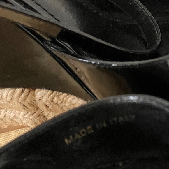 LOUIS VUITTON PATENT LEATHER WEDGES - Picture 4 of 15